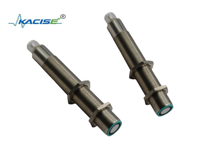 RS232 Uscita 1m Ultrasuoni Livellometro 40KHZ Frequenza IP67 Sensore di livello dell'acqua del serbatoio