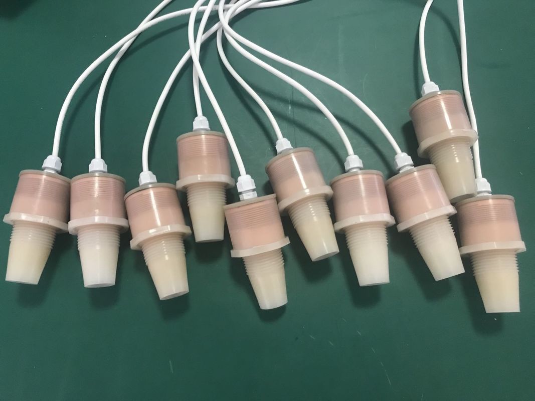 Misuratore di livello dell'acqua ad ultrasuoni 6V con uscita RS485 e misurazione del livello del liquido ad alta precisione di 5 m