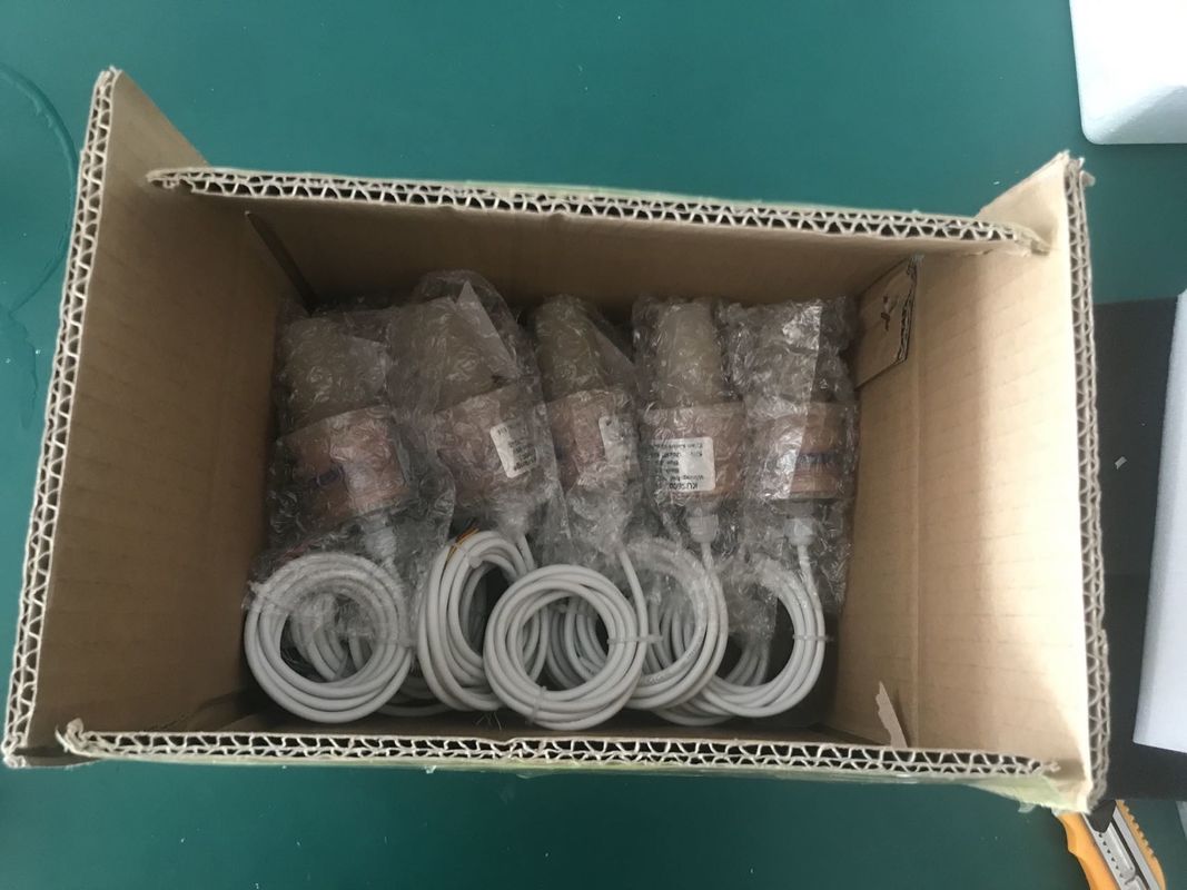Misuratore di livello dell'acqua ad ultrasuoni PVDF con uscita RS485, raggio di rilevamento di 5 m, per impianti di trasformazione alimentare