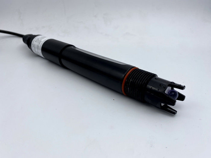 Sensore e trasmettitore PH online con uscita RS-485 Modbus/RTU, compensazione automatica della temperatura e intervallo 0~14 pH per il monitoraggio della qualità dell'acqua