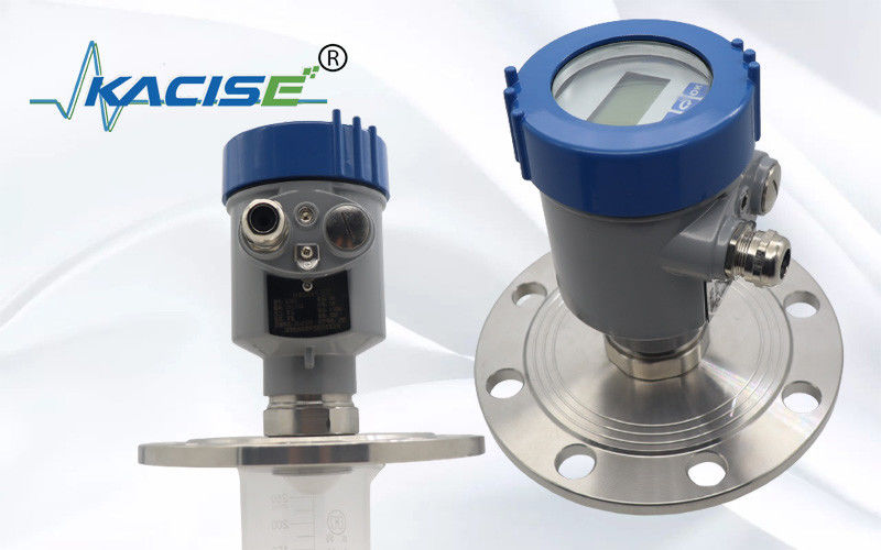 Sensore di livello radar FMCW senza contatto da 80 GHz con precisione di 1 mm e protezione IP67 per serbatoi di stoccaggio dei liquami