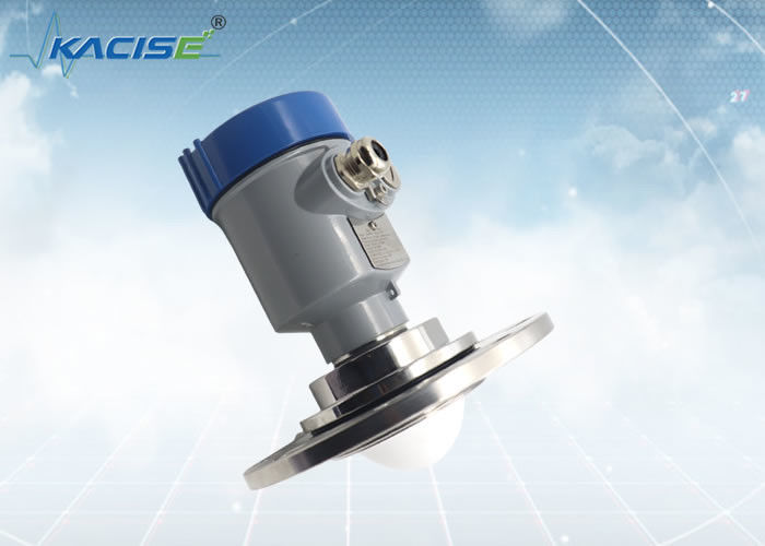 Sensore di livello radar KLD804 a 80 GHz con antenna in PTFE e protezione IP67 per liquidi corrosivi forti