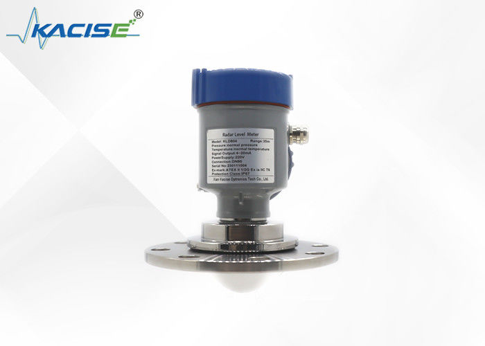 Indicatore di livello radar da 80 GHz ad alta precisione con antenna in PTFE e protezione IP67 per liquidi aggressivi