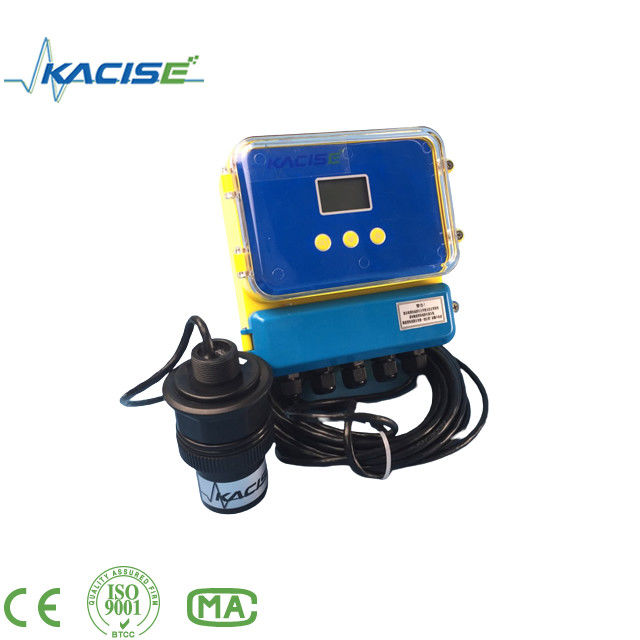 Sensore di livello ad ultrasuoni con involucro in acciaio inossidabile di protezione IP67 e gamma di misurazione di 60 m per acque reflue e serbatoi sotterranei