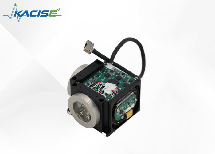 Il giroscopio in fibra ottica in volo è utilizzato per il rilevamento dell'atteggiamento con deriva di bias ≤ 0,1 ° / h e ± 500 (°) / s