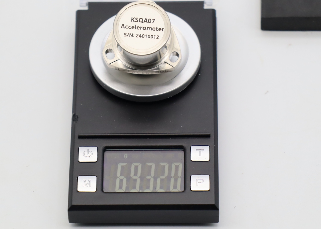 Fattore di scala 1.2 ~ 1.6mA/G Sensore di accelerometro resistente agli urti per applicazioni di precisione