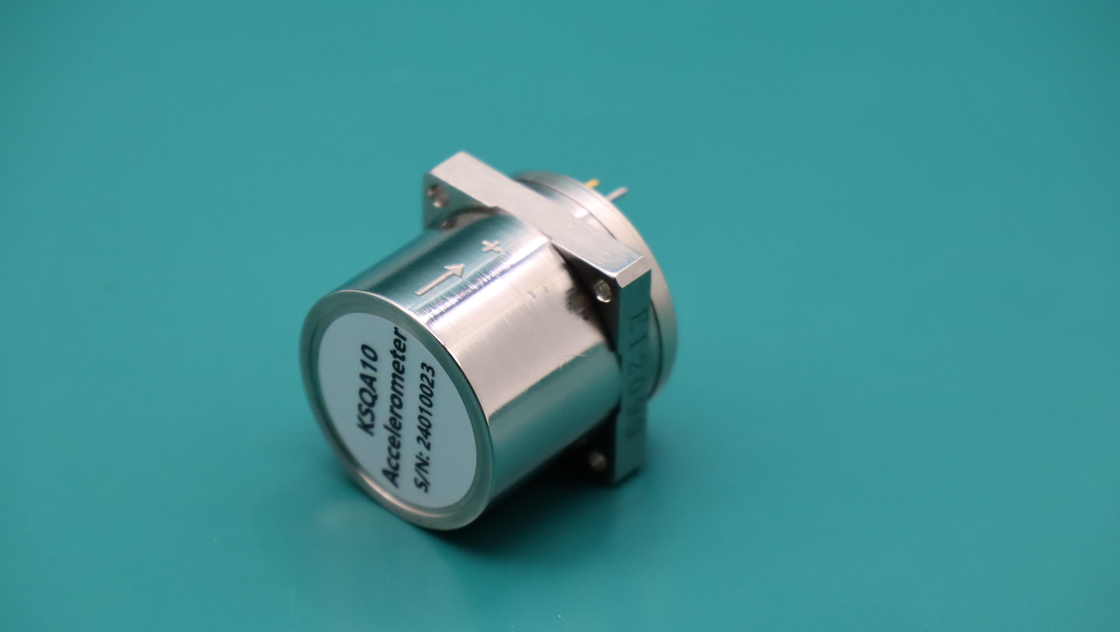 Sensore accelerometrico altamente resistente per l'industria automobilistica e aerospaziale Ø25.4×30mm, tensione di alimentazione ±12~±18V DC