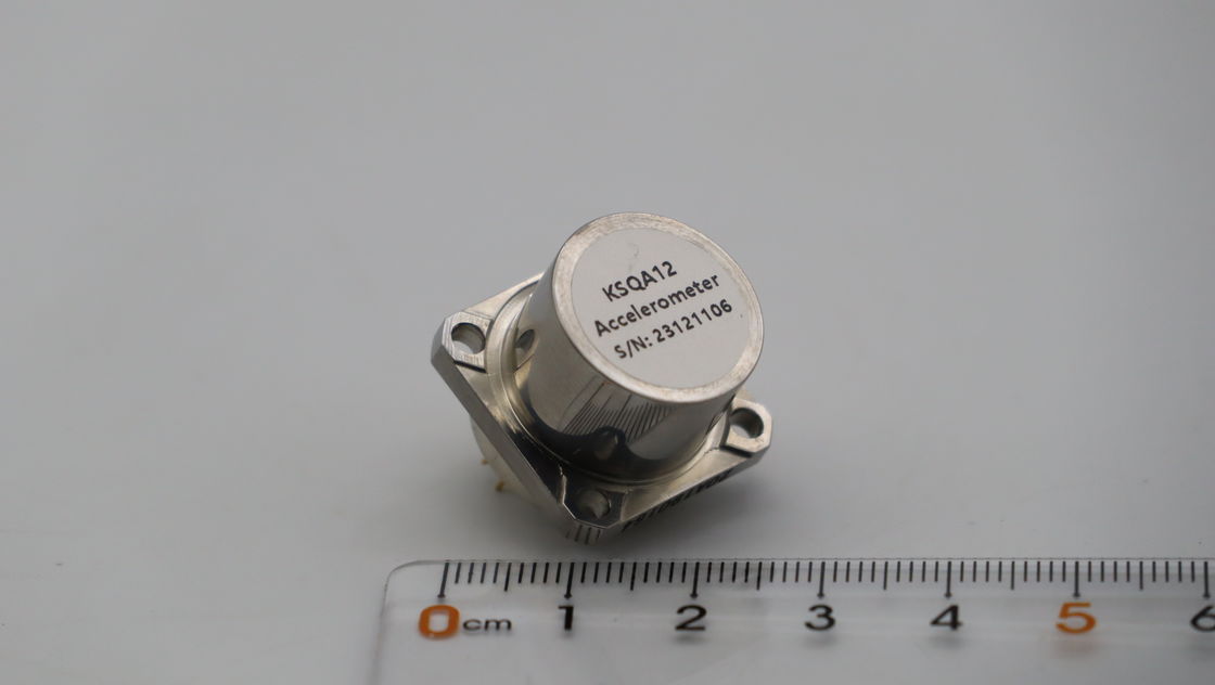 Accelerometro flessibile a quarzo ad alta precisione con gamma di input da ±30 g a ±80 g, sensibilità alla temperatura ≤ 60 ppm/°C e Bias ≤ 5 mg