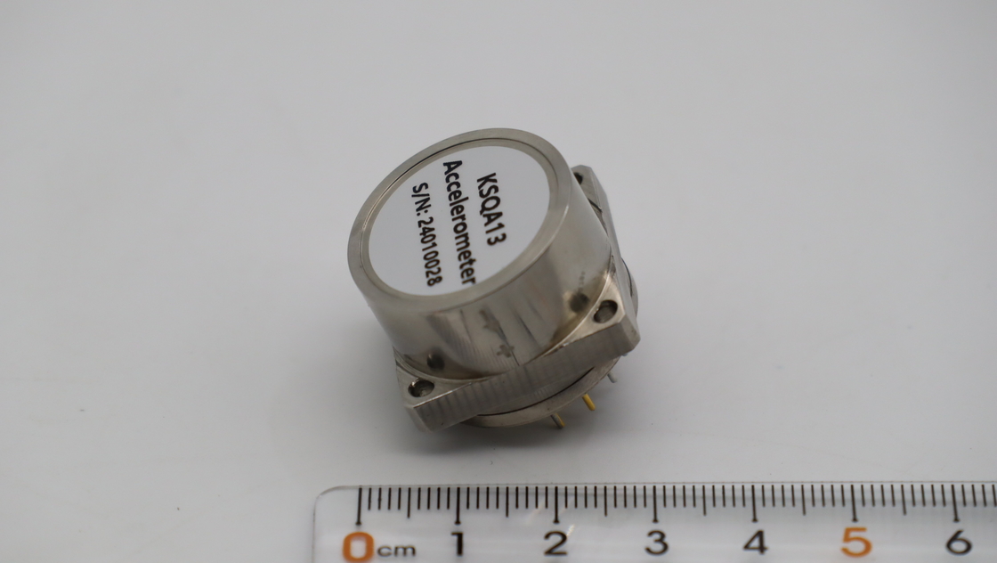 100°C Resistenza alla temperatura 500g Sensore di accelerometro lineare per urti Misurazione delle vibrazioni sinusoidali di picco