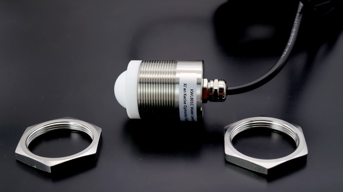80GHz Frequenza Trasmettitore di livello radar a filo personalizzato con IP68 impermeabile per un raggio di misura di 0,06-10m