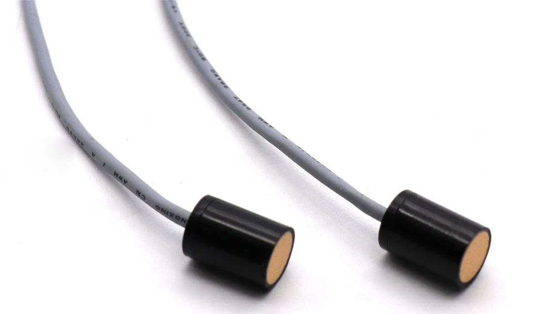 Sensore di trasduttore ad ultrasuoni IP68 di grado 200KHz con lunghezza del cavo di 22 cm per la misurazione del livello del liquido