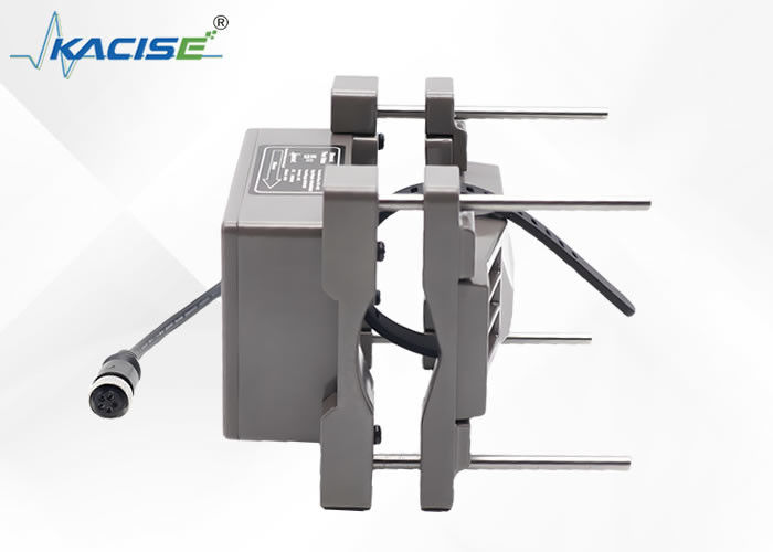 Misuratore di portata ad ultrasuoni KUF100 con uscita 4-20 mA, materiale plastico industriale e display LCD retroilluminato 256 * 128