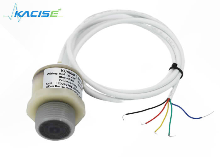 Sensore di livello ad ultrasuoni PVDF IP68 con gamma di rilevamento di 3000 mm per la misurazione del livello del fluido