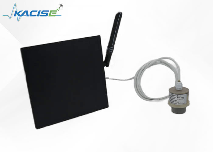 Sensore di livello dell'acqua wireless ad energia solare con elevata precisione e involucro in PVDF per il monitoraggio remoto