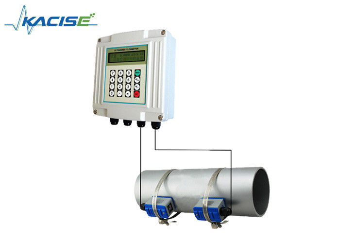 Clampo della serie KUF2000 sul flussometro ad ultrasuoni con protezione IP67, gamma DN32-DN6000 e precisione dell'1%