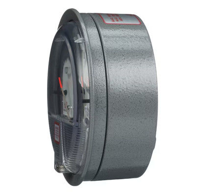 Manometro industriale Dwyer serie 2000 con precisione ±2%, grado di protezione IP67 e quadrante da 4