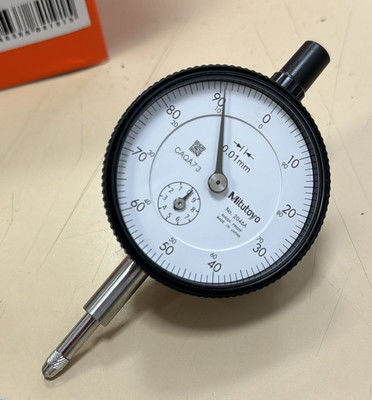 Mitutoyo Dial Gauge con 10 mm Range 0,01 mm Graduation per misurazioni dimensionali di precisione e resistenza ambientale