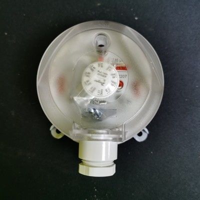 Dwyer ADPS-03-2-N Interruttore a pressione differenziale regolabile con interruttore SPDT tipo NEMA 13 con involucro e calibrazione a doppia scala