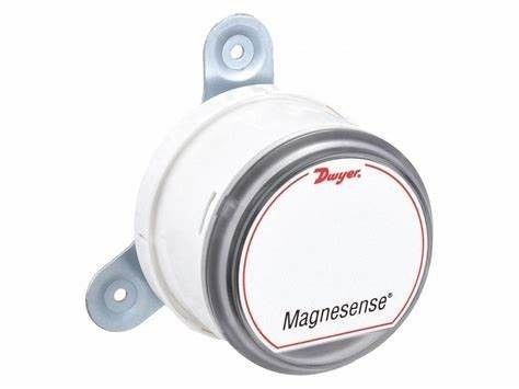 Trasmettitore di pressione differenziale Magnesense della serie MS di Dwyer con uscita da 4 a 20 mA e intervalli selezionabili dal campo