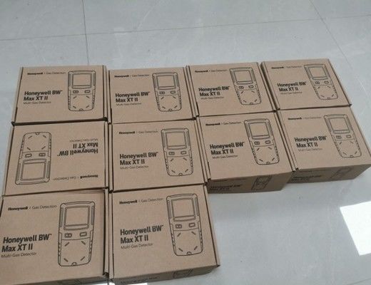 Honeywell BW Max XT II Multi-Gas Detector 8-13 ore Batteria Tempo di funzionamento Tipo di allarme visivo per la sicurezza industriale