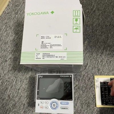 UT35A Controller di temperatura digitale con LCD a colori a 14 segmenti, controllo della sequenza della scala e comunicazione Ethernet