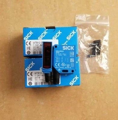 Sensore di prossimità della serie W12-3 gamma di rilevamento di 30- 500 mm per il metodo di rilevamento fotoelettrico