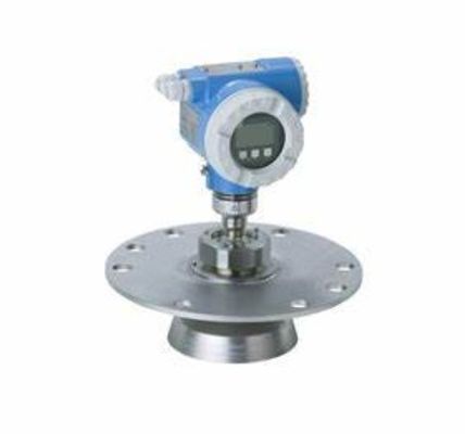 Sensore di livello radar E+H FMR62B con distanza di misurazione di 80 M, temperatura di processo di -40...+200 °C e precisione di +/- 1 mm
