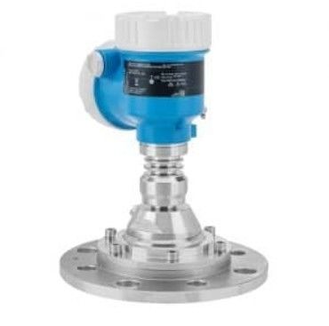 Sensore di livello radar E+H FMR62B con distanza di misurazione di 80 M, temperatura di processo di -40...+200 °C e precisione di +/- 1 mm