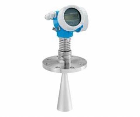 Sensore di livello radar E+H FMR62B con distanza di misurazione di 80 M, temperatura di processo di -40...+200 °C e precisione di +/- 1 mm