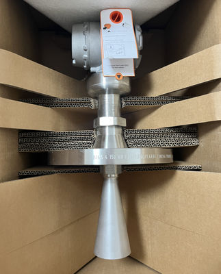 Trasmettitore di livello Rosemount 5408 con precisione ± 0,08, alimentazione 4-20mA/HART e conformità SIS per applicazioni industriali