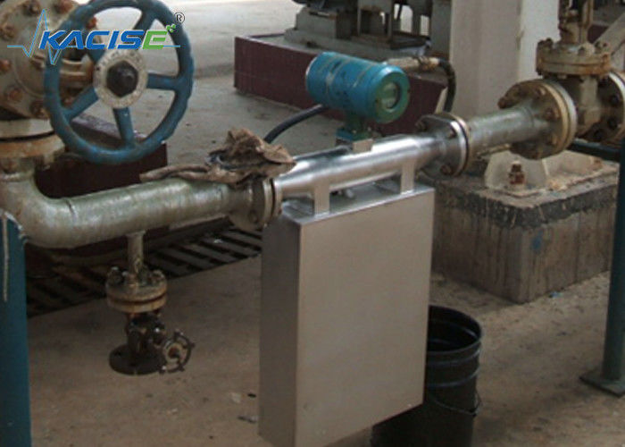 Grado alimentare Coriolis commestibile Mass Flow Meter Acciaio inossidabile per liquidi / gas con classe di precisione 0,10 ~ 0,20%