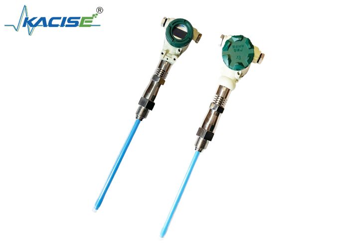 Sensore di livello capacitivo industriale potenziato KSLV653-B con sonda in FEP, protezione IP65 e uscita 4-20 mA