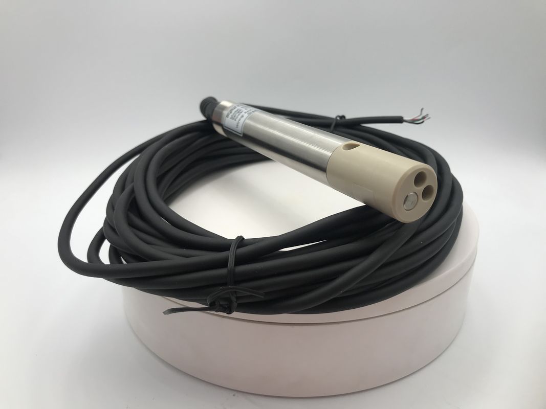 Equipaggiamento di monitoraggio della qualità dell'acqua con quattro elettrodi di conducibilità digitale per l'acquacoltura con grado IP68