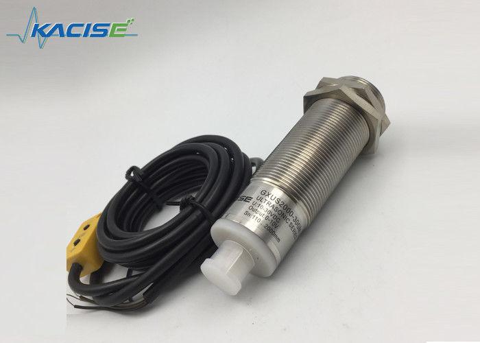 Sensore di distanza ad ultrasuoni di precisione con raggio di rilevamento da 50 mm a 1000 mm, frequenza di 40 KHz e tensione di funzionamento di 24 VDC