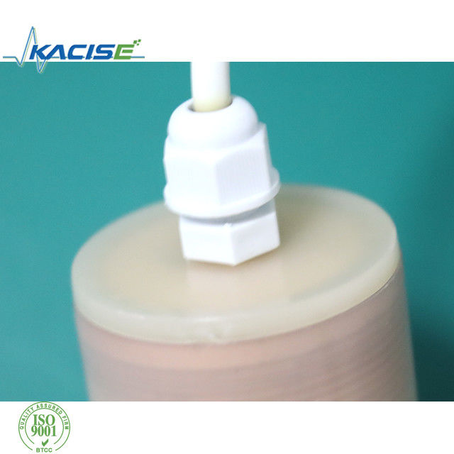 Sensore di trasduttore ad ultrasuoni IP67 impermeabile PTFE Shell con frequenza di 25 kHz per la misurazione del livello del liquido