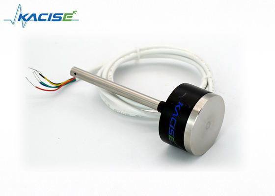 Trasmettitore di livello microcapacitivo con uscita RS485 per il monitoraggio del livello di olio dei serbatoi diesel di automobili e camion